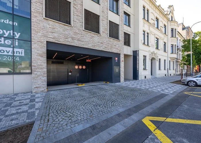 Peaceful And Cosy Newly Built With Parking * Prague