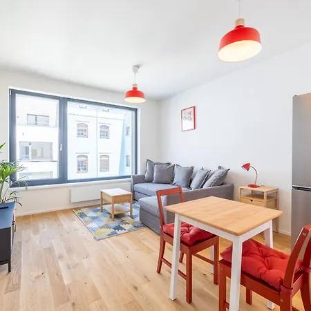 Peaceful And Cosy Newly Built With Parking Apartment Prague