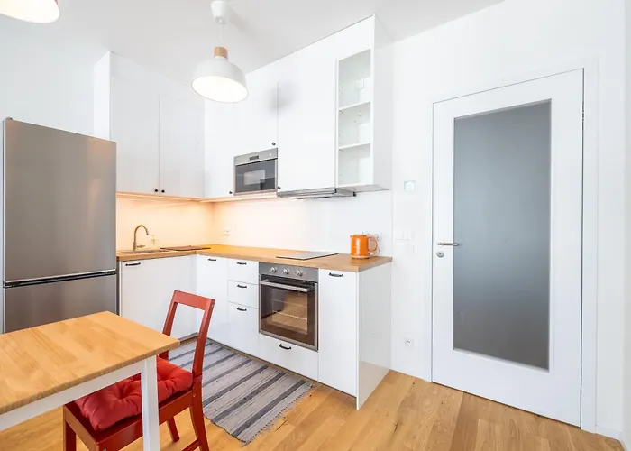 Peaceful And Cosy Newly Built With Parking * Prága